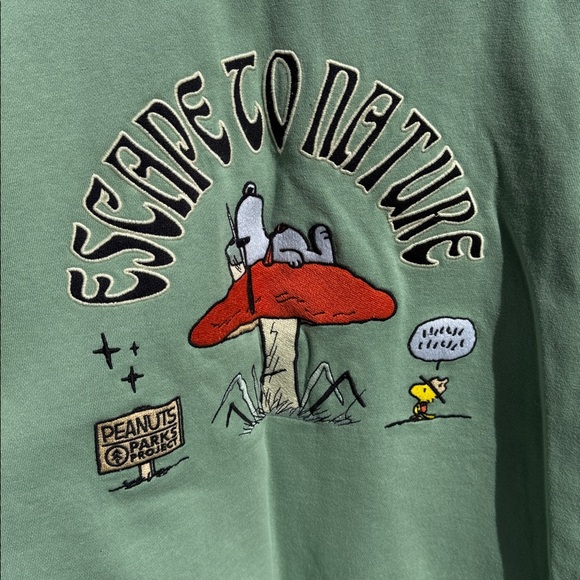 😍 PARKS PROJECT X PEANUTS SNOOPY FLEECE CREW TOP - Picture 6 of 16